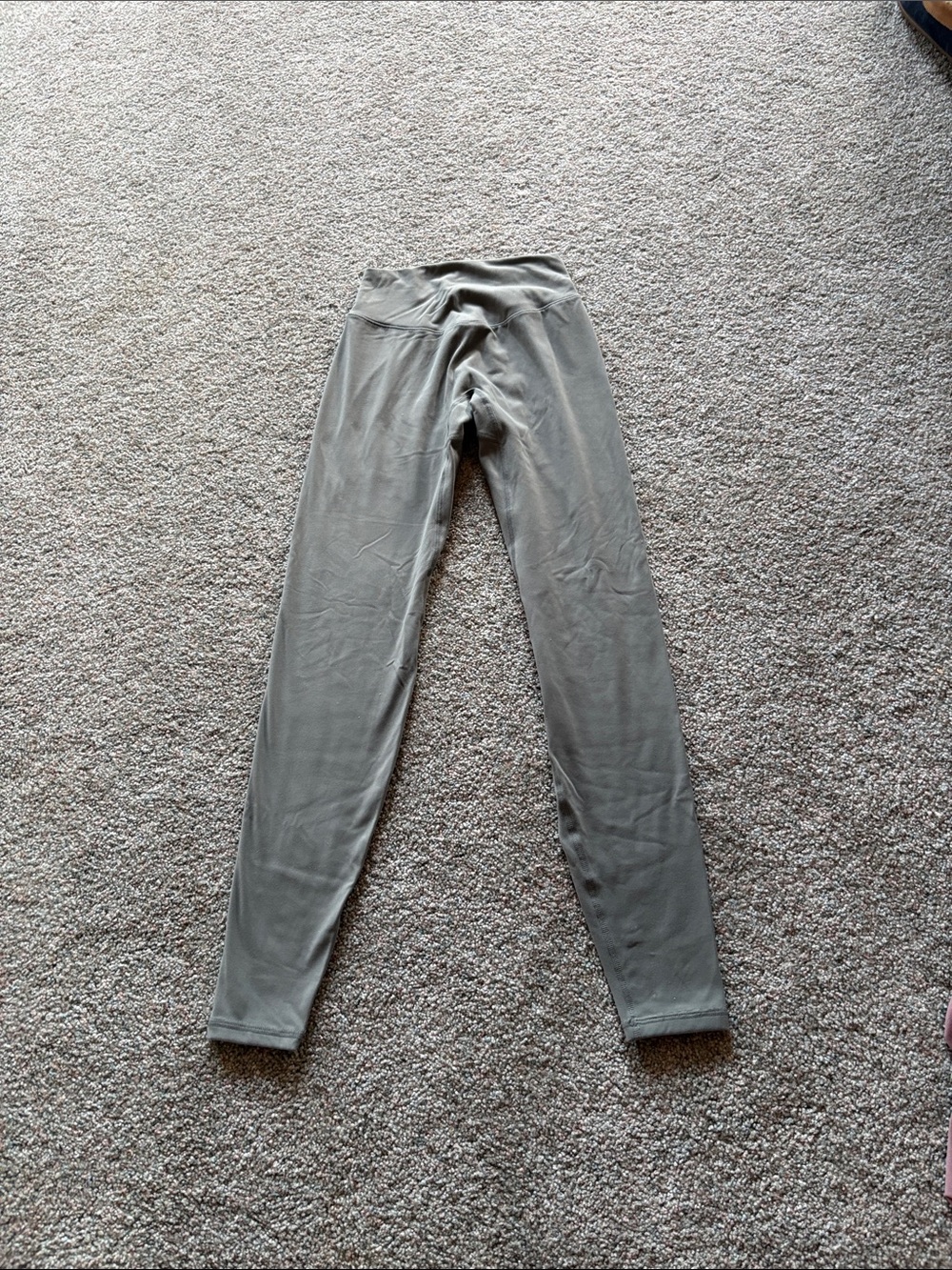 Buffbunny olive green v cut Active Leggings